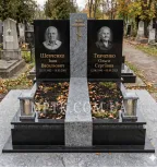 Комбинированный мемориальный комплекс из черного и серого гранита ДВГ029