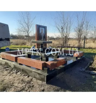 Ограда из гранита на могилу ЗАБ012